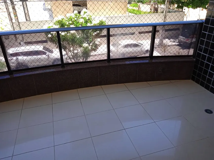 Apartamento com 3 quartos à venda, 147m2 em Ponta Verde, Maceio - AL - imagem 4 Foto 4 de Apartamento com 3 quartos à venda, 147m2 em Ponta Verde, Maceio - AL