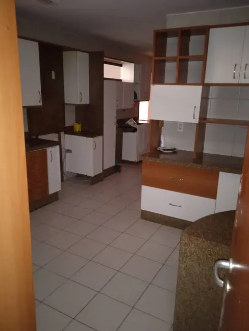 Apartamento com 3 quartos à venda, 147m2 em Ponta Verde, Maceio - AL - imagem 6 Foto 6 de Apartamento com 3 quartos à venda, 147m2 em Ponta Verde, Maceio - AL