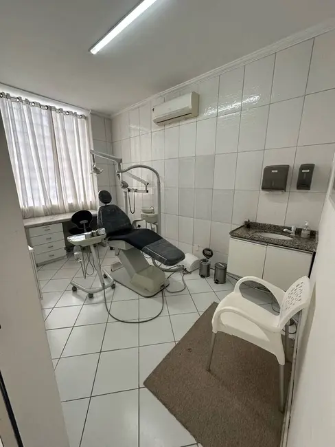 Casa com 6 quartos à venda, 190m2 em Centro, Maceio - AL - imagem 4 Foto 4 de Casa com 6 quartos à venda, 190m2 em Centro, Maceio - AL