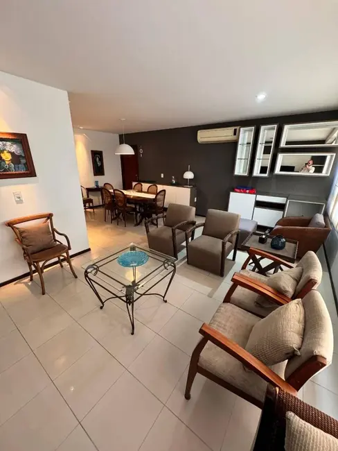 Apartamento com 3 quartos à venda, 115m2 em Ponta Verde, Maceio - AL - imagem 3 Foto 3 de Apartamento com 3 quartos à venda, 115m2 em Ponta Verde, Maceio - AL