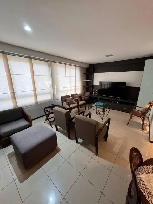 Apartamento com 3 quartos à venda, 115m2 em Ponta Verde, Maceio - AL - imagem 4 Foto 4 de Apartamento com 3 quartos à venda, 115m2 em Ponta Verde, Maceio - AL