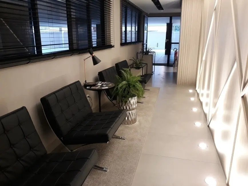 Apartamento com 1 quarto à venda, 45m2 em Ponta Verde, Maceio - AL - imagem 2 Foto 2 de Apartamento com 1 quarto à venda, 45m2 em Ponta Verde, Maceio - AL