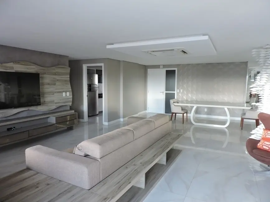 Apartamento com 4 quartos à venda, 156m2 em Ponta Verde, Maceio - AL - imagem 4 Foto 4 de Apartamento com 4 quartos à venda, 156m2 em Ponta Verde, Maceio - AL