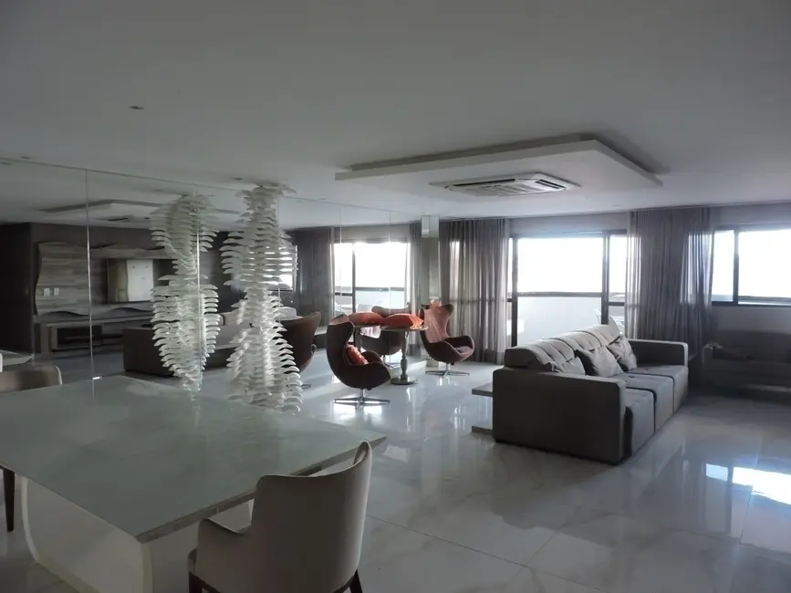 Apartamento com 4 quartos à venda, 156m2 em Ponta Verde, Maceio - AL - imagem 3 Foto 3 de Apartamento com 4 quartos à venda, 156m2 em Ponta Verde, Maceio - AL