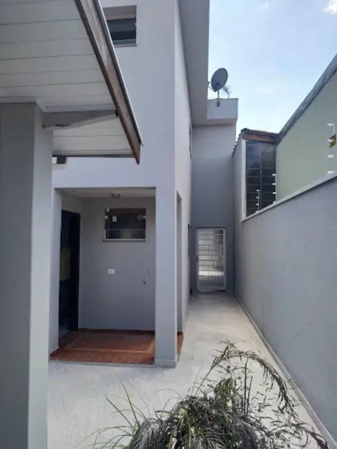 Foto 1 de Casa com 3 quartos à venda, 173m2 em Vila Resende, Cacapava - SP