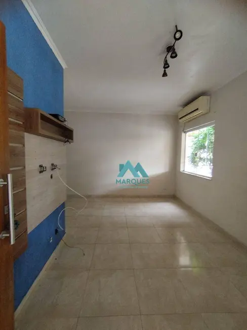 Foto 2 de Casa de Condomínio com 3 quartos à venda, 140m2 em Vila Santos, Cacapava - SP