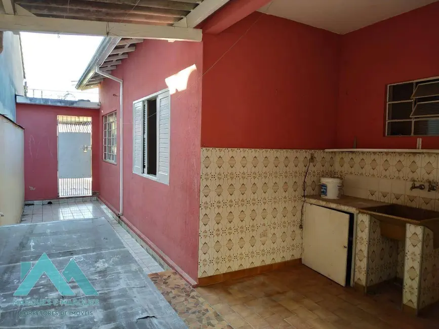 Foto 2 de Casa com 3 quartos à venda, 210m2 em Jardim São José, Cacapava - SP