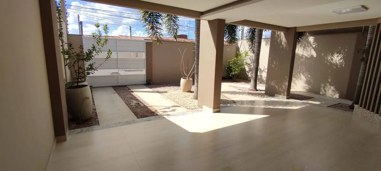 Foto 4 de Casa com 3 quartos à venda, 250m2 em Tomba, Feira De Santana - BA