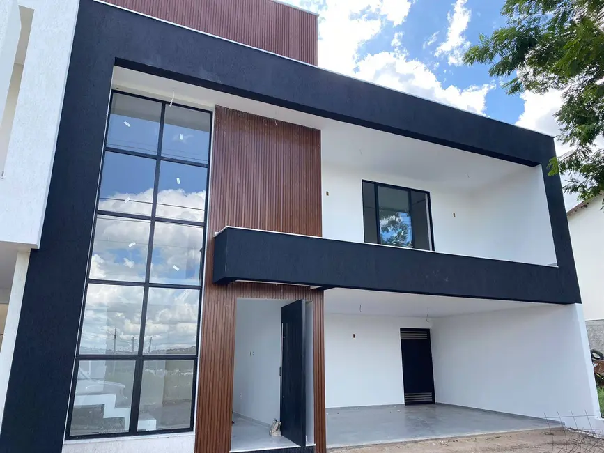 Foto 1 de Casa com 4 quartos à venda, 206m2 em Nova Esperança, Feira De Santana - BA