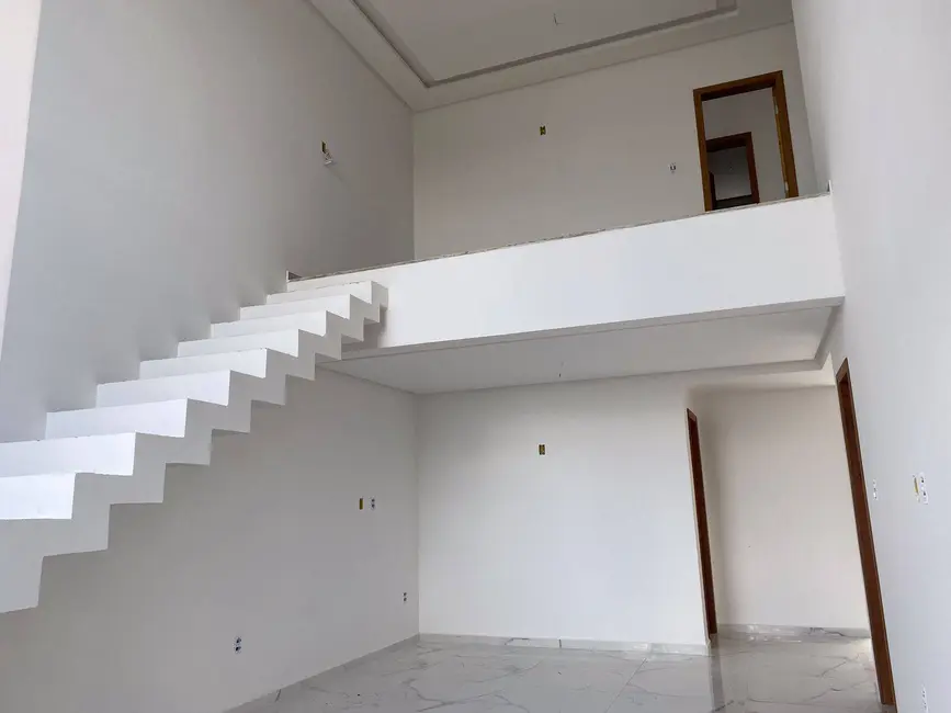 Foto 2 de Casa com 4 quartos à venda, 206m2 em Nova Esperança, Feira De Santana - BA