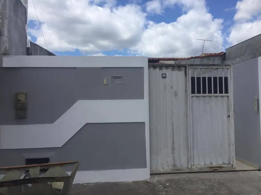 Foto 1 de Casa com 3 quartos à venda, 125m2 em Conceição, Feira De Santana - BA