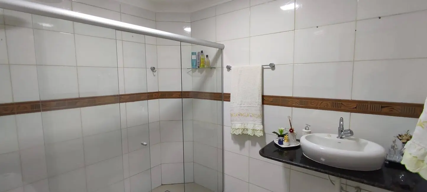 Foto 8 de Casa com 4 quartos à venda, 300m2 em Jardim Cruzeiro, Feira De Santana - BA