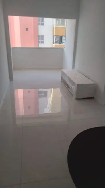 Apartamento com 2 quartos à venda, 70m2 em Pituba, Salvador - BA - imagem 8 Foto 8 de Apartamento com 2 quartos à venda, 70m2 em Pituba, Salvador - BA