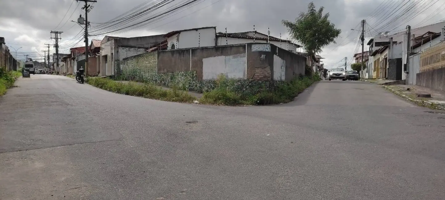 Foto 2 de Casa com 3 quartos à venda, 523m2 em Muchila, Feira De Santana - BA