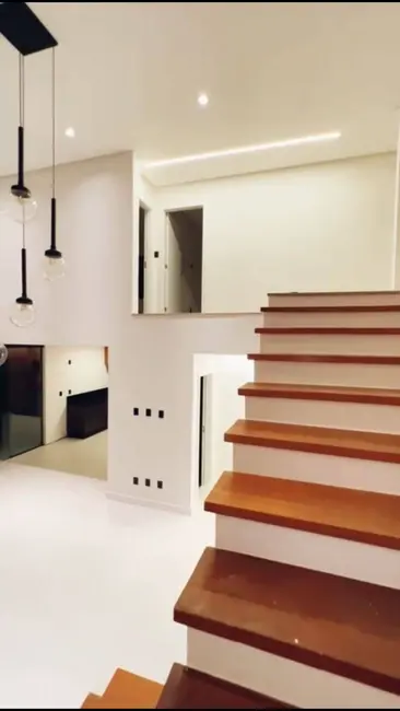 Casa com 4 quartos à venda, 274m2 em Papagaio, Feira De Santana - BA - imagem 6 Foto 6 de Casa com 4 quartos à venda, 274m2 em Papagaio, Feira De Santana - BA