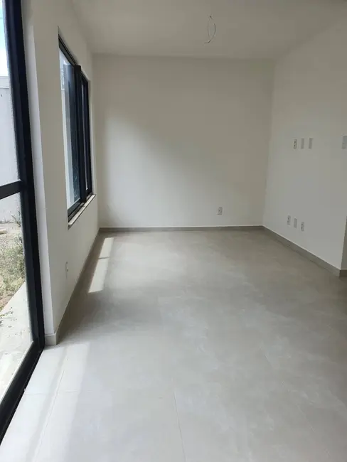 Foto 9 de Casa com 4 quartos para alugar em Sim, Feira De Santana - BA