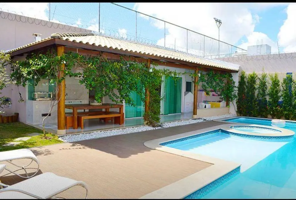 Foto 5 de Casa com 3 quartos à venda, 430m2 em Feira De Santana - BA