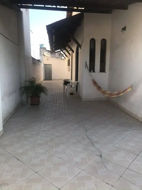 Foto 3 de Casa com 4 quartos à venda, 230m2 em Queimadinha, Feira De Santana - BA