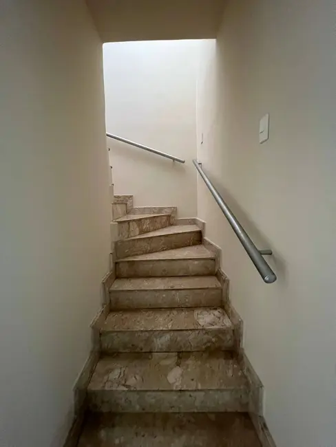 Foto 7 de Casa com 3 quartos à venda, 175m2 em Santa Mônica, Feira De Santana - BA