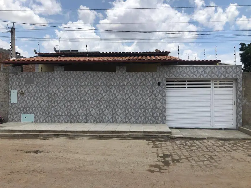 Foto 2 de Casa com 3 quartos à venda, 200m2 em Papagaio, Feira De Santana - BA