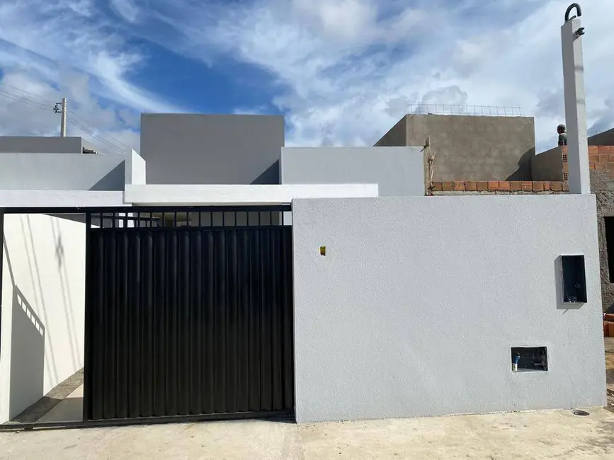 Foto 2 de Casa com 2 quartos à venda, 125m2 em Conceição, Feira De Santana - BA