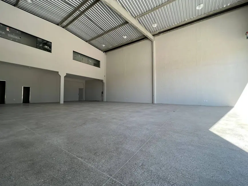Armazém / Galpão para alugar, 52m2 em São João, Feira De Santana - BA - imagem 3 Foto 3 de Armazém / Galpão para alugar, 52m2 em São João, Feira De Santana - BA
