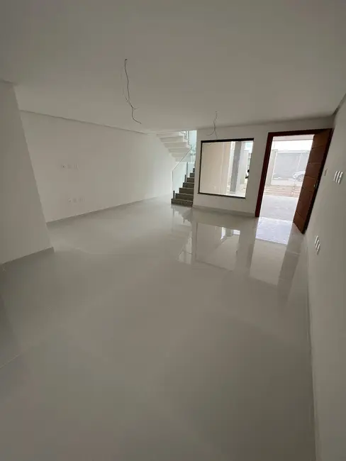 Foto 2 de Casa com 3 quartos à venda, 220m2 em Sim, Feira De Santana - BA