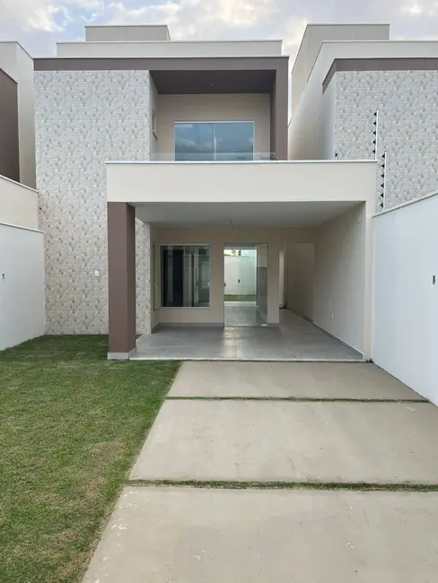 Foto 1 de Casa com 3 quartos à venda, 160m2 em Sim, Feira De Santana - BA