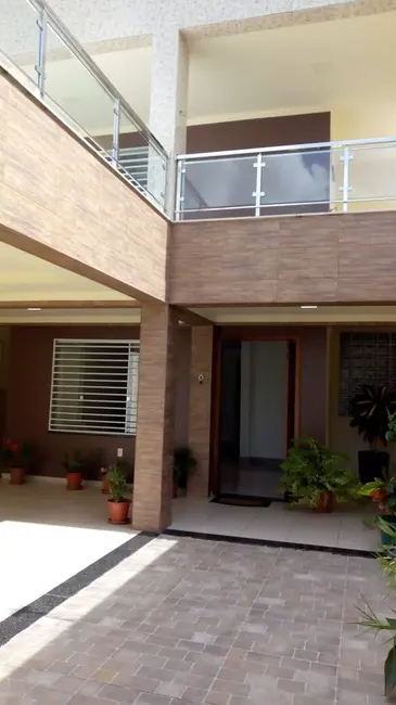 Foto 2 de Casa com 4 quartos à venda, 180m2 em Brasília, Feira De Santana - BA