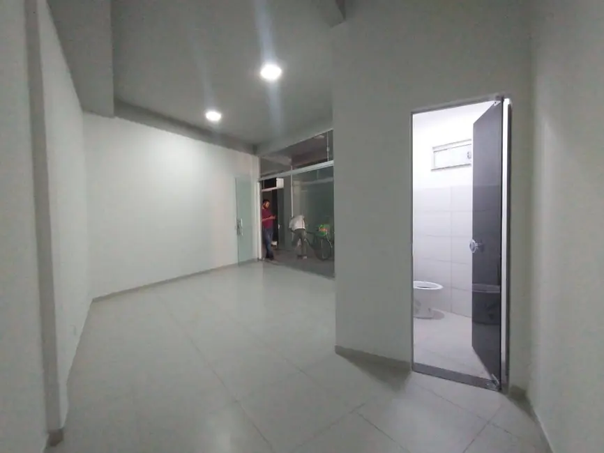 Sala Comercial para alugar, 35m2 em Brasília, Feira De Santana - BA - imagem 3 Foto 3 de Sala Comercial para alugar, 35m2 em Brasília, Feira De Santana - BA