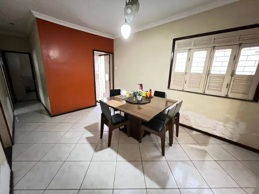 Foto 6 de Casa com 5 quartos à venda, 200m2 em Ponto Central, Feira De Santana - BA