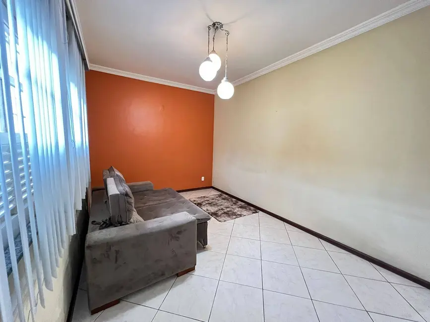 Foto 5 de Casa com 5 quartos à venda, 200m2 em Ponto Central, Feira De Santana - BA