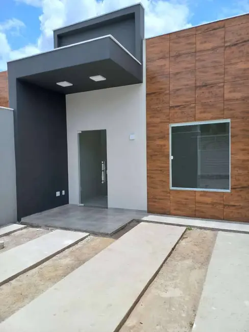 Foto 1 de Casa com 2 quartos à venda, 137m2 em Conceição, Feira De Santana - BA