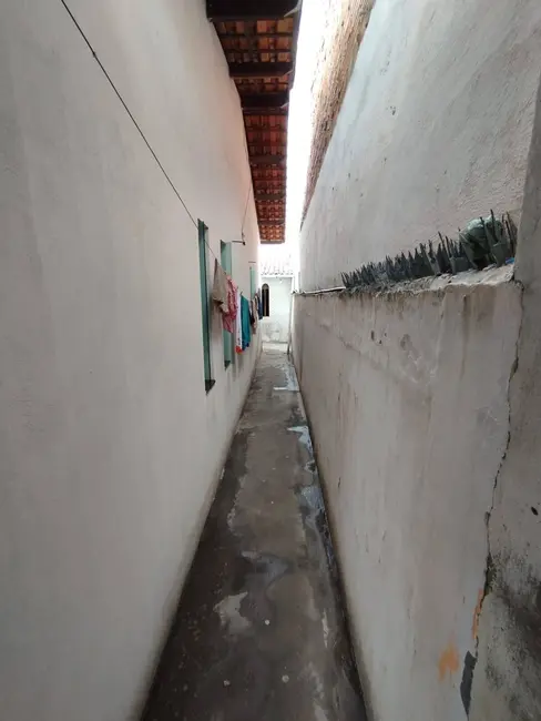 Foto 3 de Casa com 5 quartos à venda, 152m2 em Jardim Cruzeiro, Feira De Santana - BA