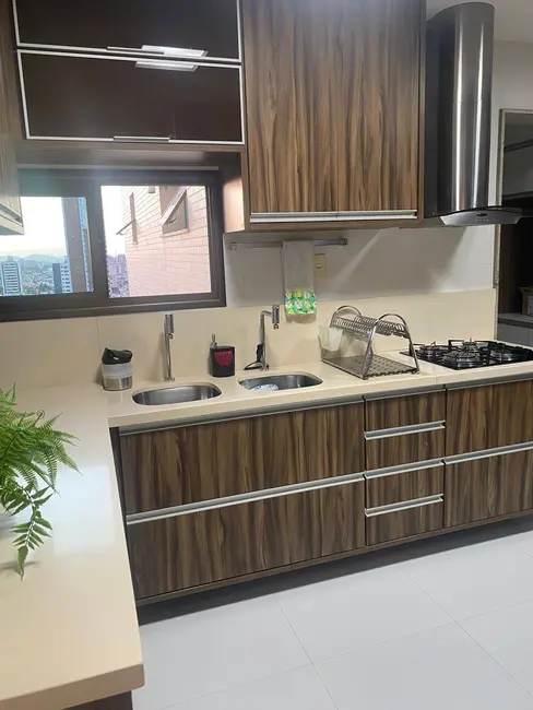 Apartamento com 3 quartos à venda, 175m2 em Santa Mônica, Feira De Santana - BA - imagem 7 Foto 7 de Apartamento com 3 quartos à venda, 175m2 em Santa Mônica, Feira De Santana - BA