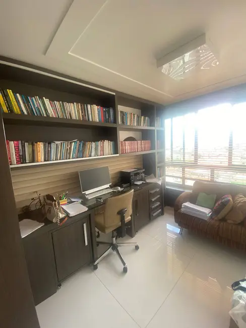 Apartamento com 3 quartos à venda, 175m2 em Santa Mônica, Feira De Santana - BA - imagem 8 Foto 8 de Apartamento com 3 quartos à venda, 175m2 em Santa Mônica, Feira De Santana - BA