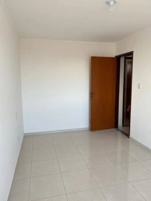 Apartamento com 2 quartos para alugar em Campo Limpo, Feira De Santana - BA - imagem 9 Foto 9 de Apartamento com 2 quartos para alugar em Campo Limpo, Feira De Santana - BA