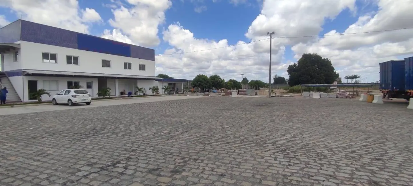 Armazém / Galpão à venda e para alugar, 1000m2 em Feira De Santana - BA - imagem 3 Foto 3 de Armazém / Galpão à venda e para alugar, 1000m2 em Feira De Santana - BA