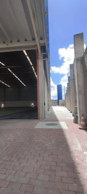 Armazém / Galpão à venda e para alugar, 1000m2 em Feira De Santana - BA - imagem 8 Foto 8 de Armazém / Galpão à venda e para alugar, 1000m2 em Feira De Santana - BA