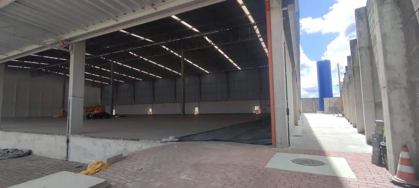 Armazém / Galpão à venda e para alugar, 1000m2 em Feira De Santana - BA - imagem 9 Foto 9 de Armazém / Galpão à venda e para alugar, 1000m2 em Feira De Santana - BA