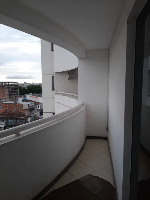 Foto 1 de Apartamento com 3 quartos à venda, 102m2 em Capuchinhos, Feira De Santana - BA