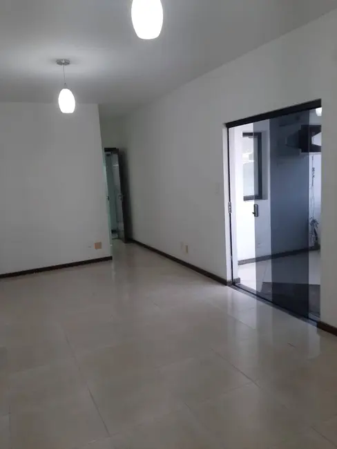 Apartamento com 3 quartos à venda, 102m2 em Capuchinhos, Feira De Santana - BA - imagem 4 Foto 4 de Apartamento com 3 quartos à venda, 102m2 em Capuchinhos, Feira De Santana - BA