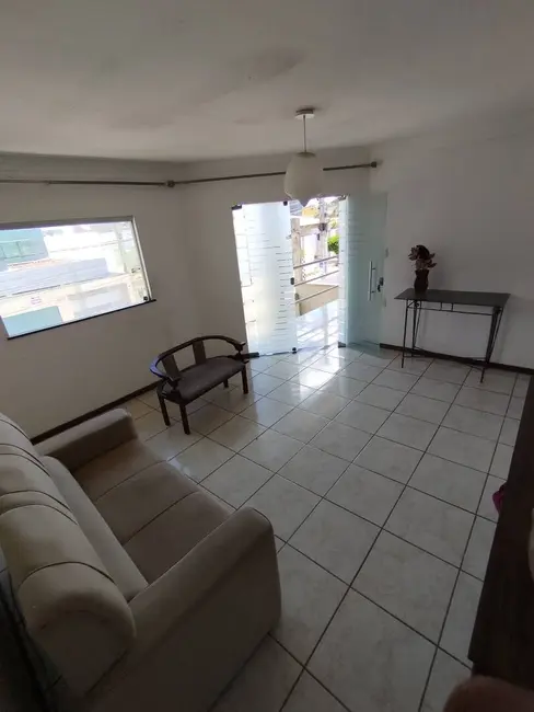 Casa com 3 quartos para alugar em Sim, Feira De Santana - BA - imagem 6 Foto 6 de Casa com 3 quartos para alugar em Sim, Feira De Santana - BA
