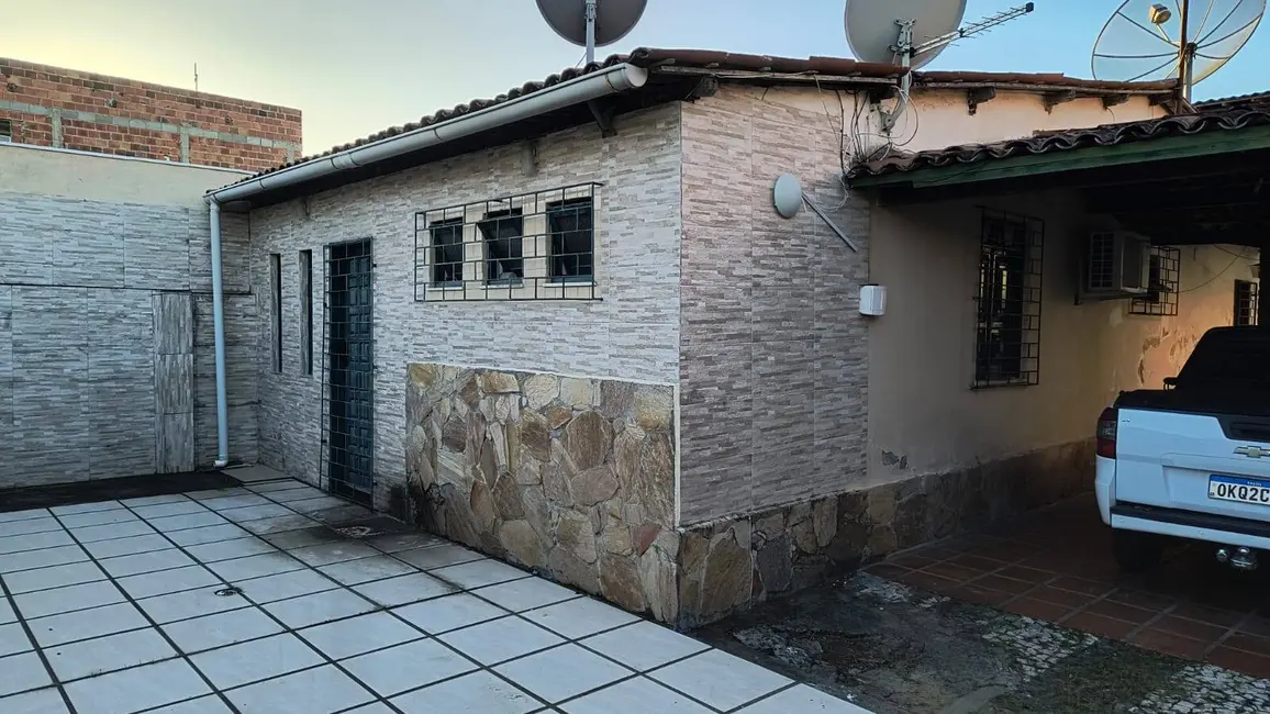 Foto 3 de Casa com 6 quartos à venda, 264m2 em Parque Ipê, Feira De Santana - BA