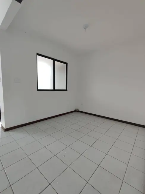 Casa de Condomínio com 3 quartos para alugar em Santa Mônica, Feira De Santana - BA - imagem 5 Foto 5 de Casa de Condomínio com 3 quartos para alugar em Santa Mônica, Feira De Santana - BA