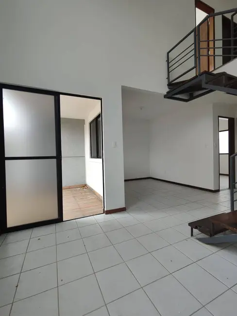 Foto 2 de Casa de Condomínio com 3 quartos para alugar em Santa Mônica, Feira De Santana - BA
