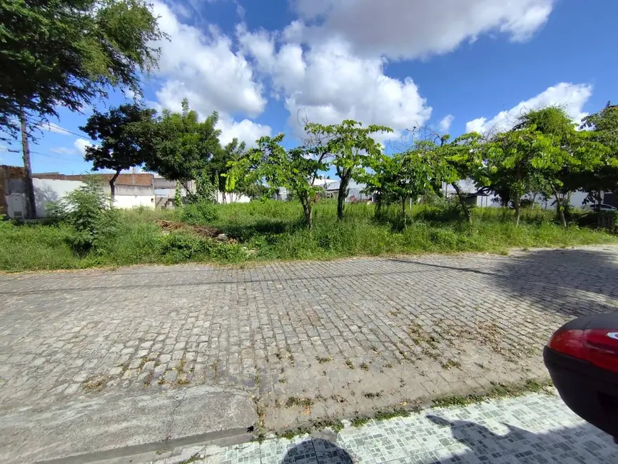 Foto 3 de Terreno / Lote à venda, 530m2 em Conceição, Feira De Santana - BA