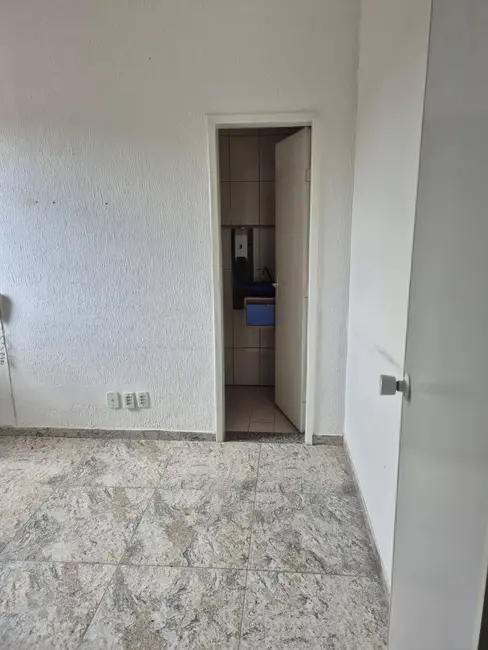 Foto 5 de Sala Comercial à venda e para alugar, 13m2 em Centro, Feira De Santana - BA