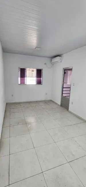 Armazém / Galpão à venda, 250m2 em Tomba, Feira De Santana - BA - imagem 5 Foto 5 de Armazém / Galpão à venda, 250m2 em Tomba, Feira De Santana - BA