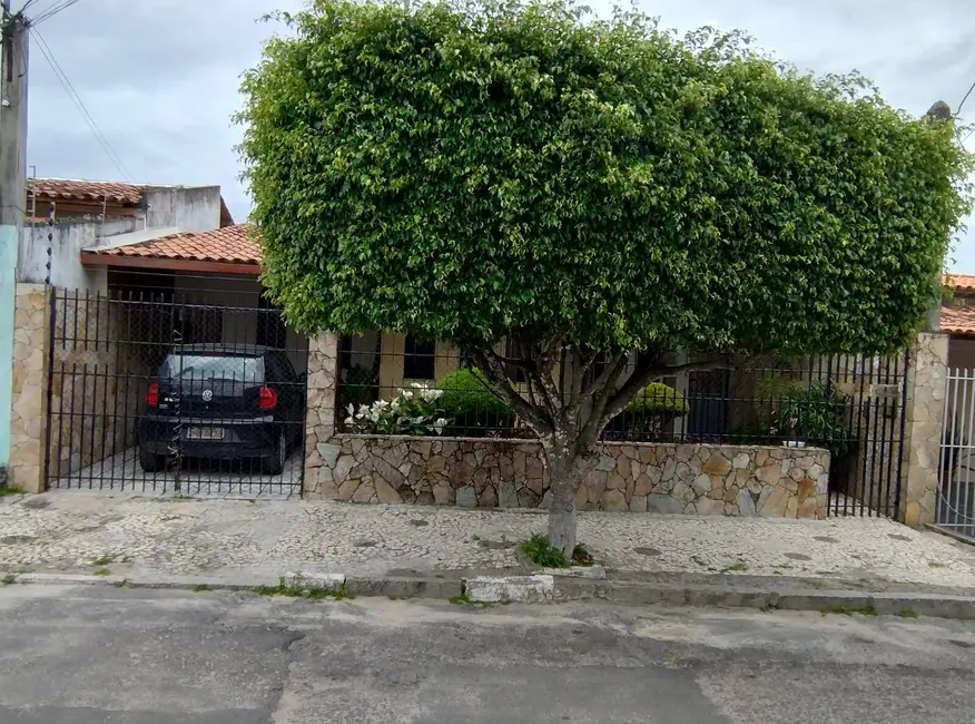 Foto 1 de Casa com 3 quartos para alugar em Queimadinha, Feira De Santana - BA
